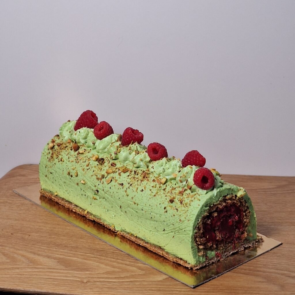 Buche pistache framboise
